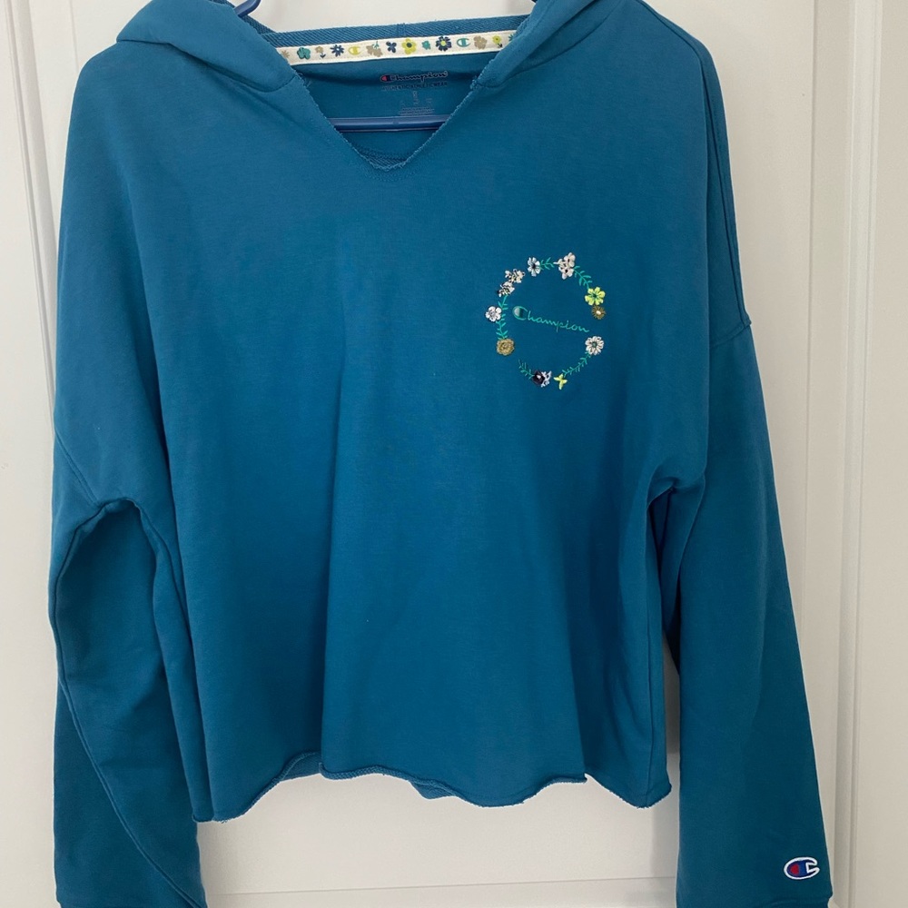Women’s Champion brand new Sweatshirt